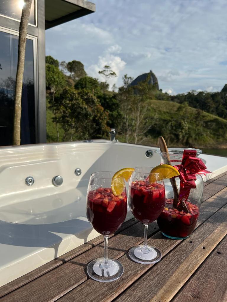 Cabana Privada Sin Prisa "Not Rush" Preciosa! Con Jacuzzi, Vista Y Acceso Directo Al Embalse, Vista A La Piedra , Deporte Acuatico Paddle Board And Breakfast Incluidos ! Imperdible Guatape Bagian luar foto