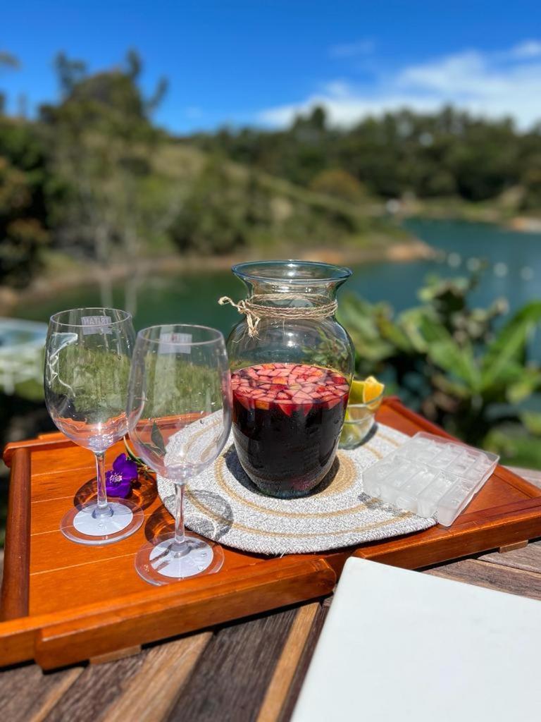 Cabana Privada Sin Prisa "Not Rush" Preciosa! Con Jacuzzi, Vista Y Acceso Directo Al Embalse, Vista A La Piedra , Deporte Acuatico Paddle Board And Breakfast Incluidos ! Imperdible Guatape Bagian luar foto